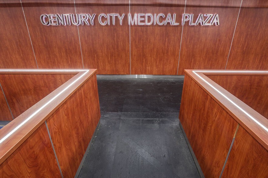 More Photos Of 2080 Century Park E, Los Angeles Medical For Lease
