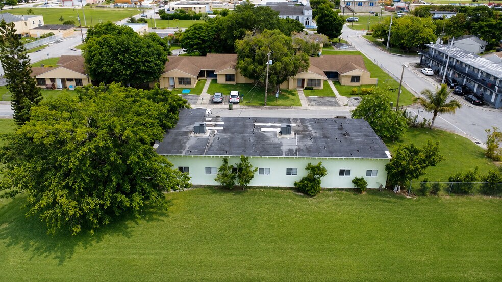 More Photos Of 412 SW 5th St, Homestead Healthcare For Sale