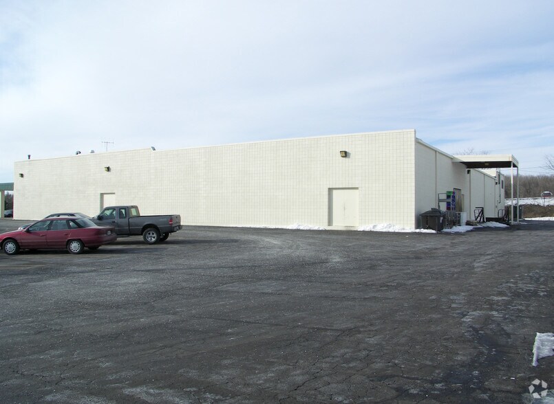 More Photos Of 720-760 W Broadway St, Berlin Unknown For Lease