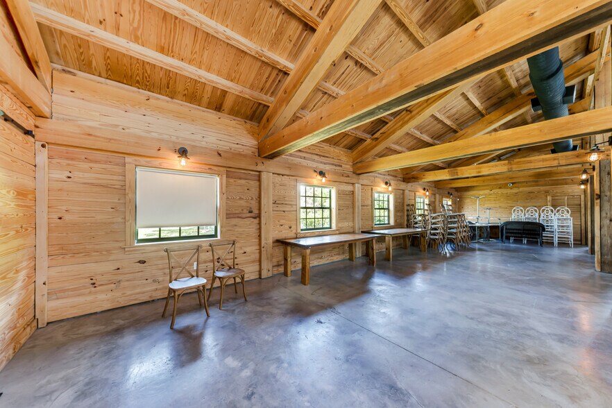 More Photos Of 19050 SW 194th Ave, Miami Lodge Meeting Hall For Sale