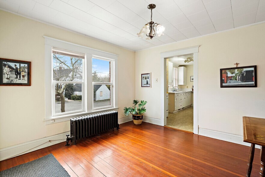 More Photos Of 239 State Route 79, Marlboro General Retail For Sale