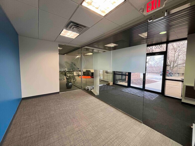 More Photos Of 1010 N 96th St, Omaha Office For Sale