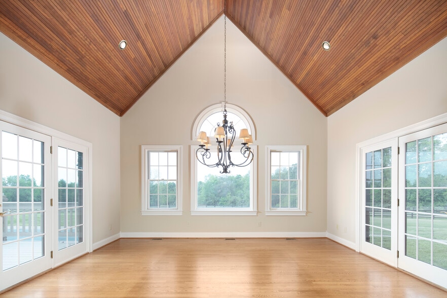 More Photos Of 4664 Lexington Rd, Winchester Specialty For Sale