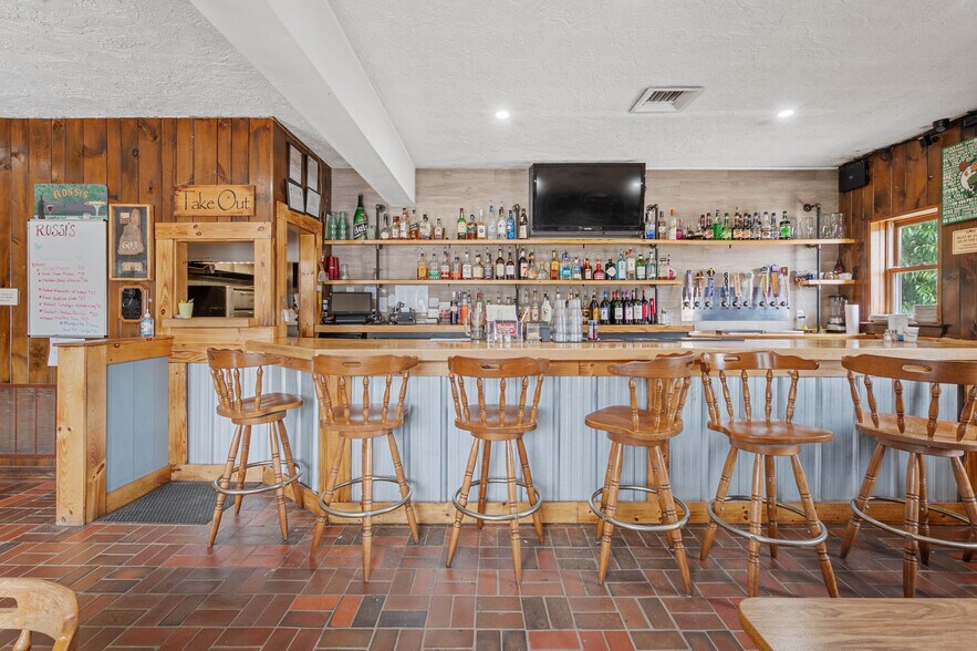 More Photos Of 322 NH Route 104, New Hampton General Retail For Sale