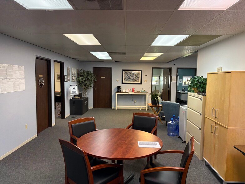 More Photos Of 505 S 12th Ave, Virginia Medical For Sale