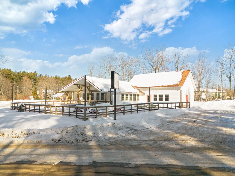 More Photos Of 205 W Main St, Liberty Restaurant For Sale