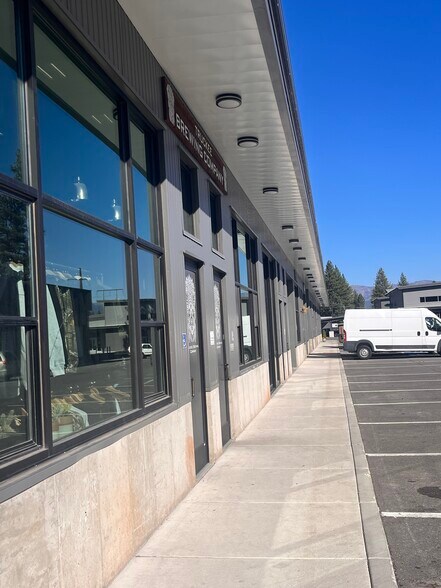 More Photos Of 10775 Pioneer Trl, Truckee Office For Lease
