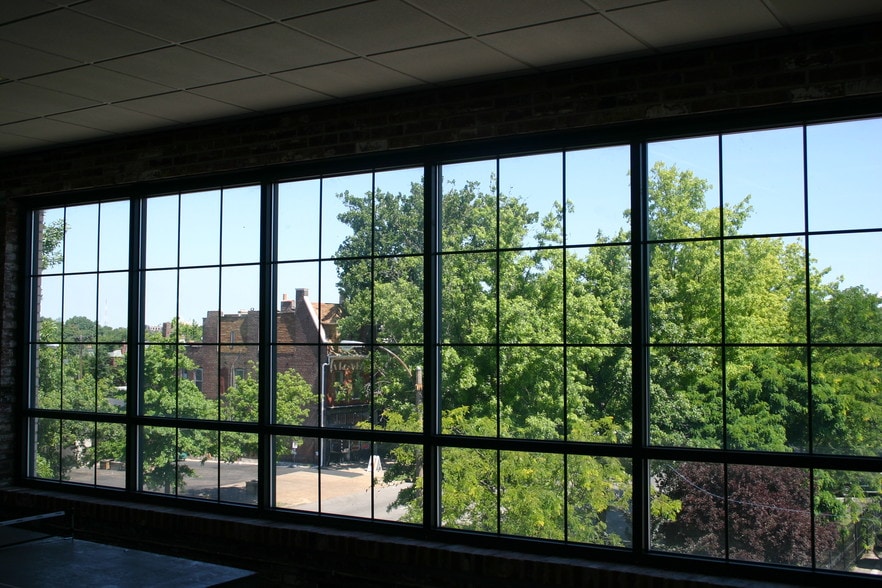 More Photos Of 2400 S Jefferson Ave, Saint Louis Office For Lease