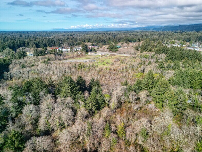 More Photos Of 645 Elk Valley Rd, Crescent City Warehouse For Sale