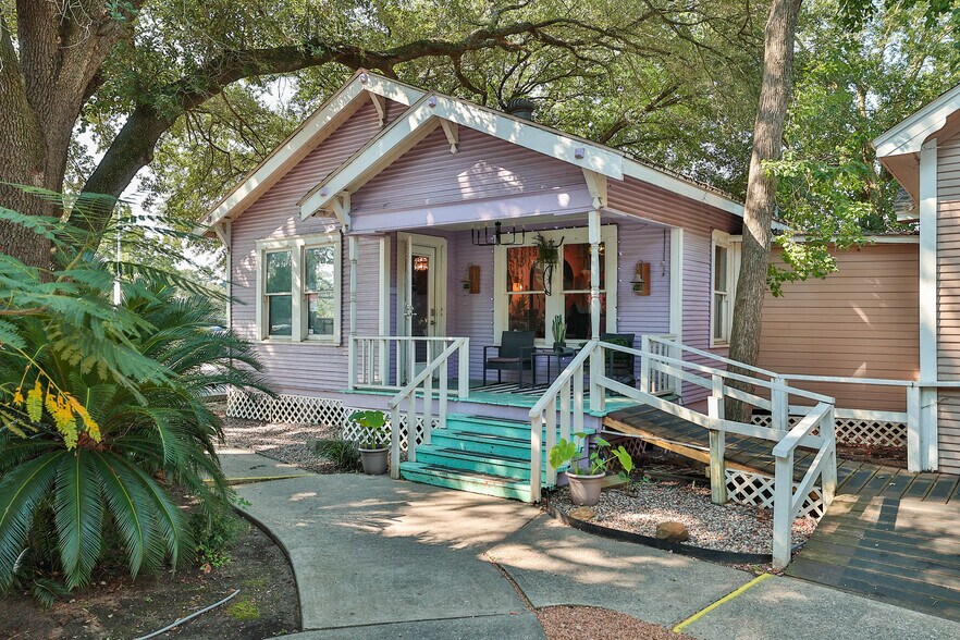 More Photos Of , Spring General Retail For Sale