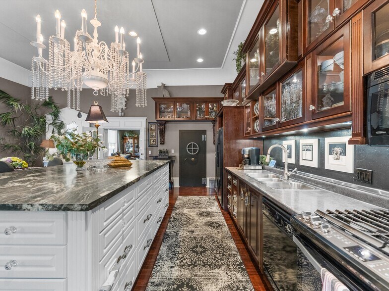 More Photos Of 9 Park St, Chatham Storefront For Sale