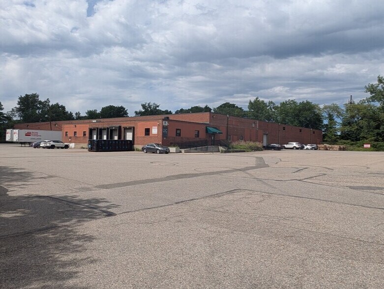 Primary Photo Of 15 Division St, Fairview Warehouse For Lease