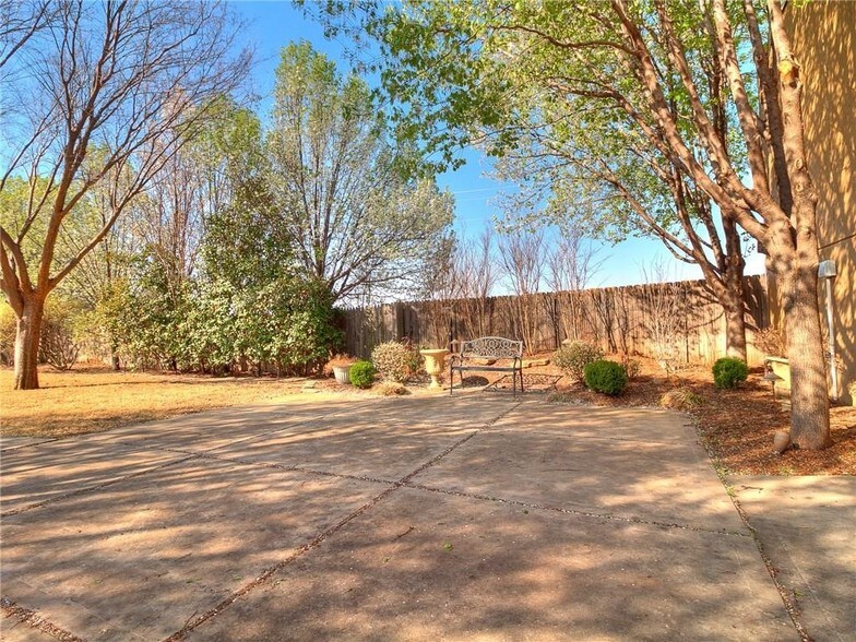 More Photos Of 9101 S Robinson Ave, Oklahoma City Lodge Meeting Hall For Sale