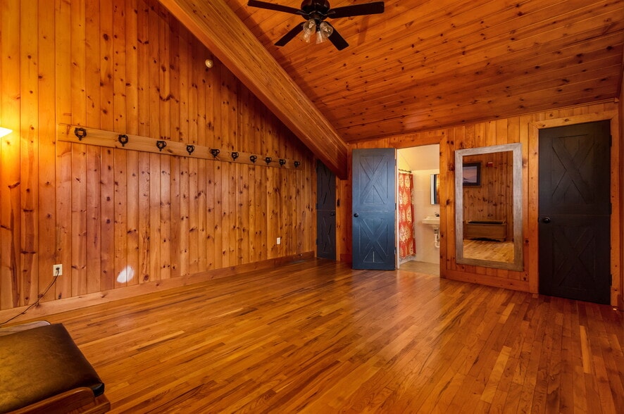 More Photos Of 12298 Croton Rd, Croton Specialty For Sale