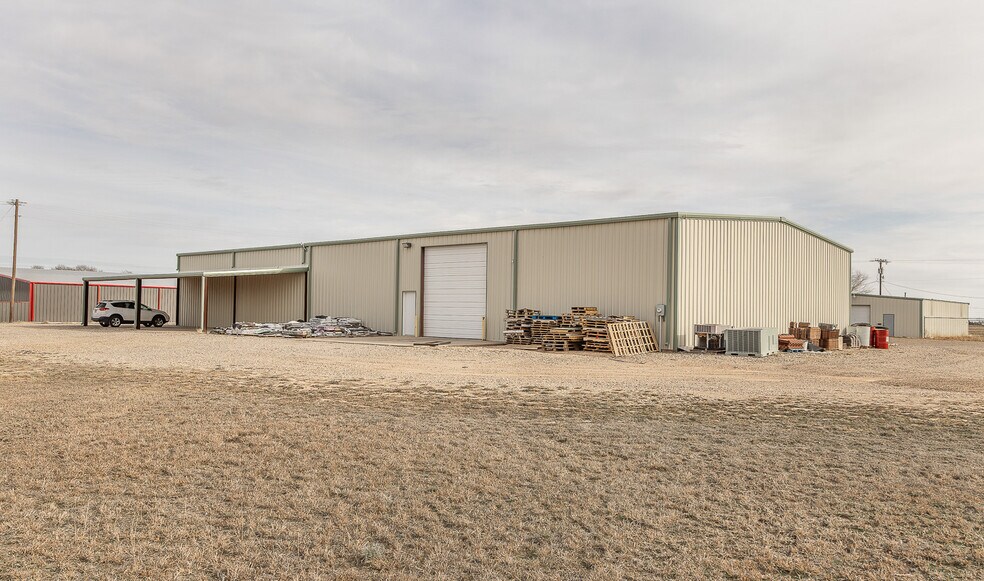 More Photos Of 2303 Private Road 7340 rd, Lubbock Warehouse For Lease