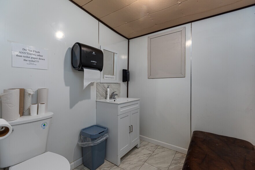 More Photos Of 2321 Main St, Fredonia General Retail For Sale