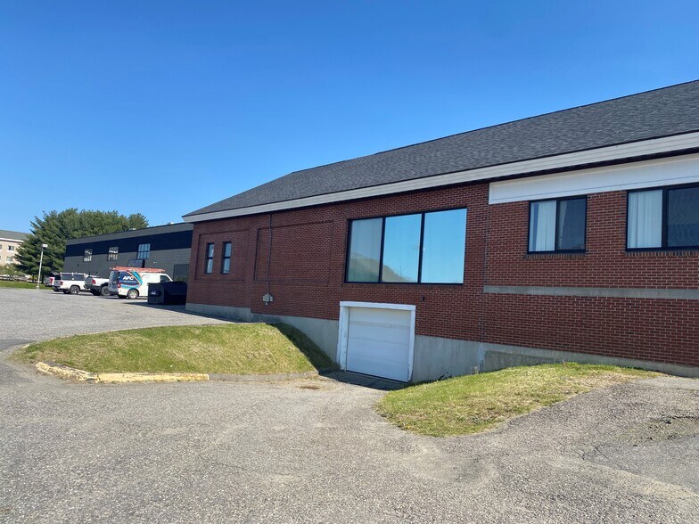 More Photos Of 264 Civic Center Dr, Augusta Storefront Retail Office For Lease
