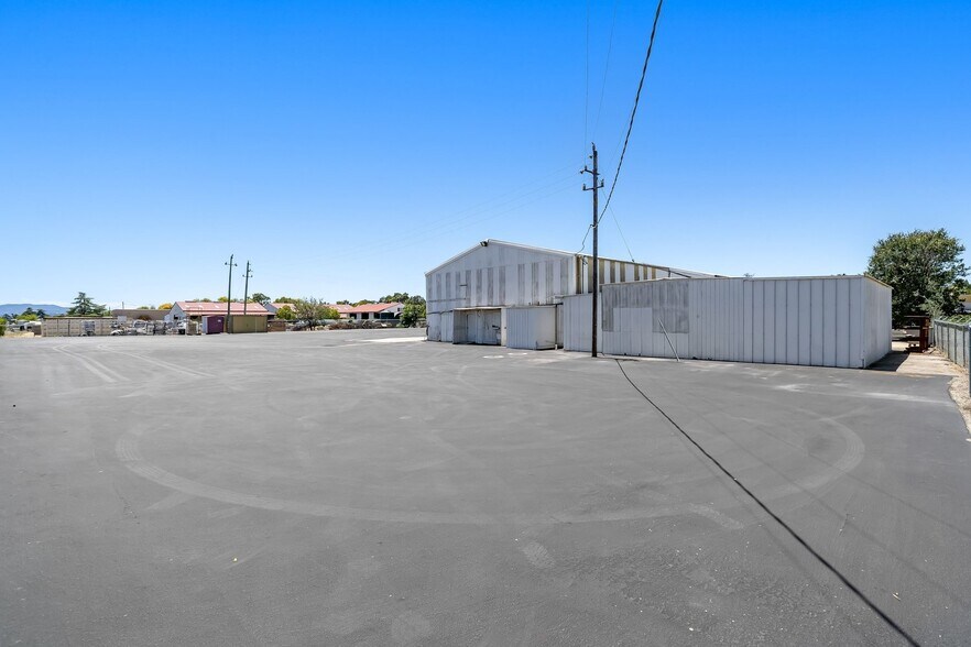 More Photos Of 2320 Ramada Dr, Paso Robles Industrial For Lease