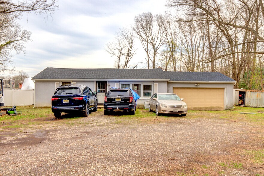 More Photos Of 660 Highway 35, Middletown General Retail For Sale