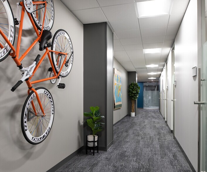 More Photos Of 801 Louisiana St, Houston Office For Lease