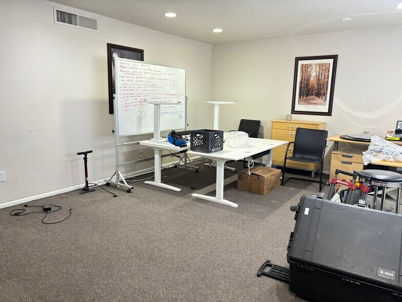 More Photos Of 1411 E University Dr, Mesa Office For Sale