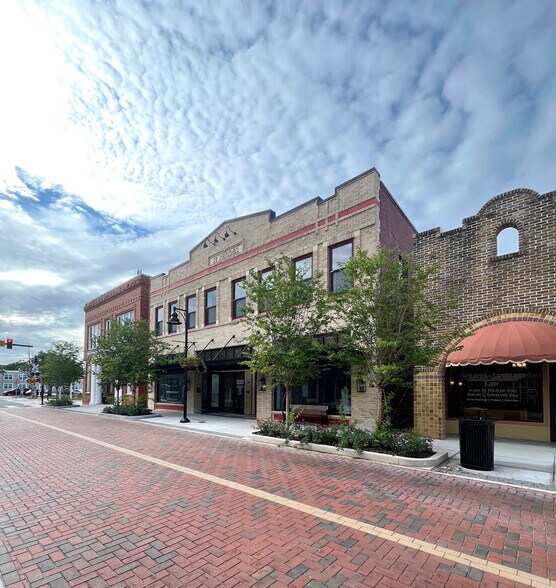 More Photos Of 244 E Park Ave, Lake Wales Office For Sale