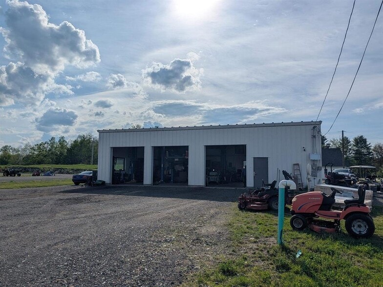 More Photos Of 926 John Stark Hwy, Newport General Retail For Sale