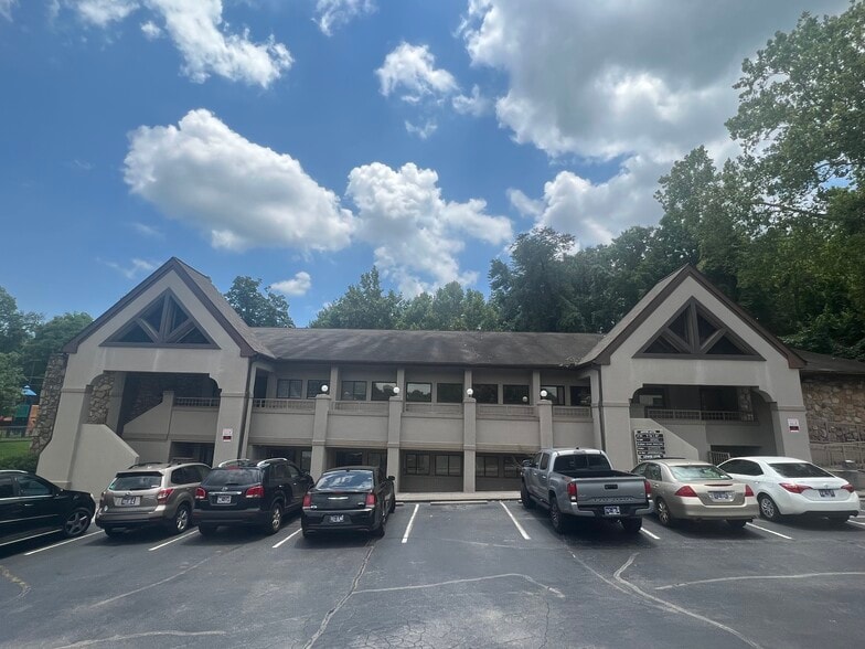 Primary Photo Of 6906 Kingston Pike, Knoxville Medical For Lease