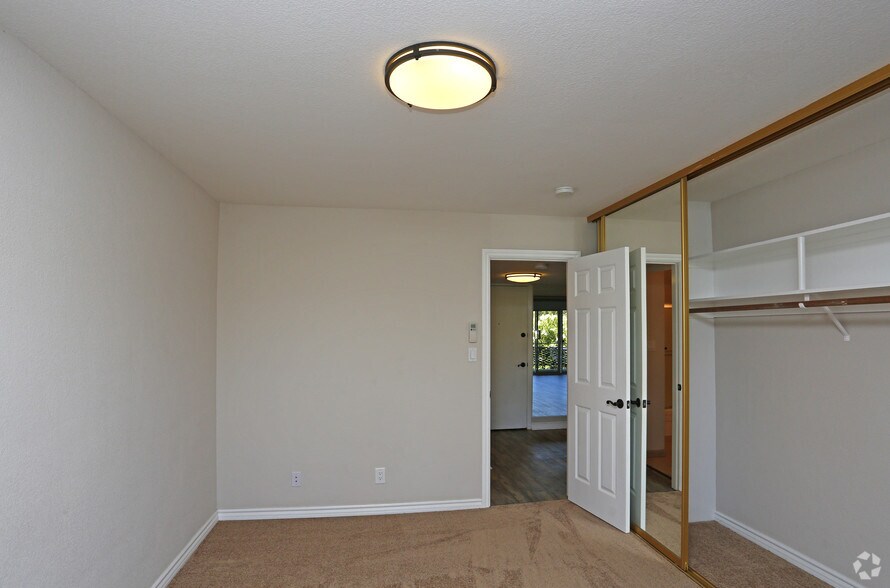 More Photos Of 20 E Main St, Los Gatos Apartments For Lease