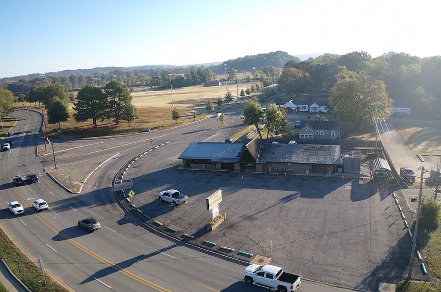 More Photos Of 1410 N Arkansas Ave, Russellville Specialty For Sale