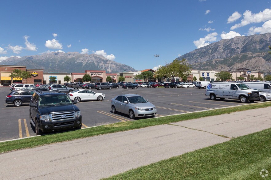 More Photos Of 575 E University Pky, Orem General Retail For Lease