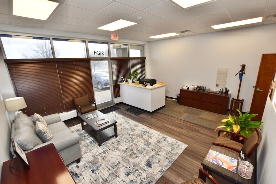 More Photos Of 2643-2649 Enterprise Dr, Anderson Unknown For Lease