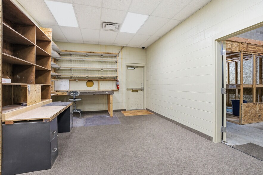 More Photos Of 322 W Griffith Rd, Pocatello Self Storage For Lease