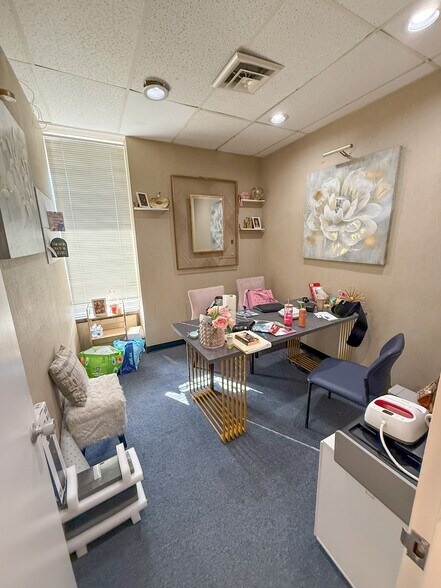 More Photos Of 8868 Belair Rd, Nottingham Medical For Sale