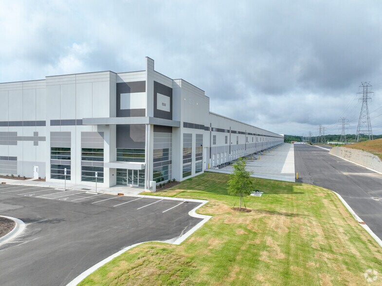 More Photos Of 1500 Delta Dr, Gastonia Distribution For Lease