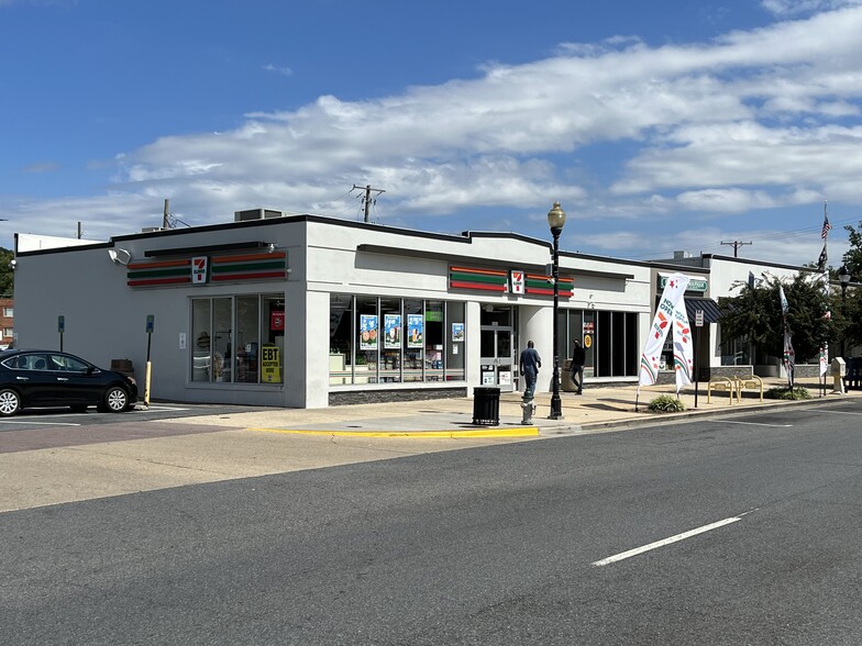 Primary Photo Of 2906-3118 Hamilton St, Hyattsville Unknown For Lease