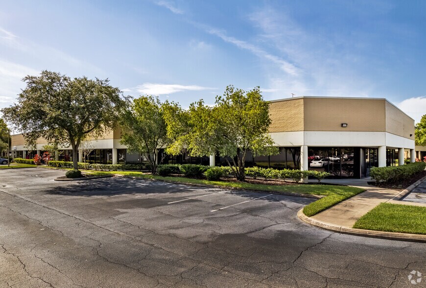 More Photos Of 2300-2310 Tall Pines Dr, Largo Unknown For Lease