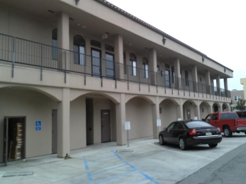 More Photos Of 610-628 San Benito St, Hollister General Retail For Lease