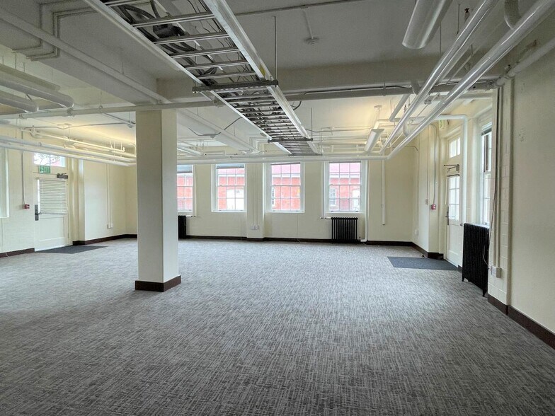 More Photos Of 220 Halleck St, San Francisco Office For Lease