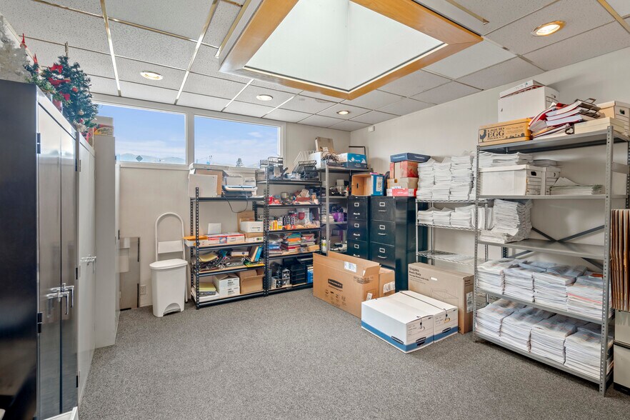 More Photos Of 206 NE 7th St, Grants Pass Office For Sale