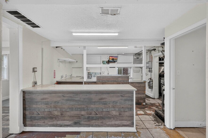 More Photos Of 1112 S Ocean Shore Blvd, Flagler Beach Restaurant For Sale