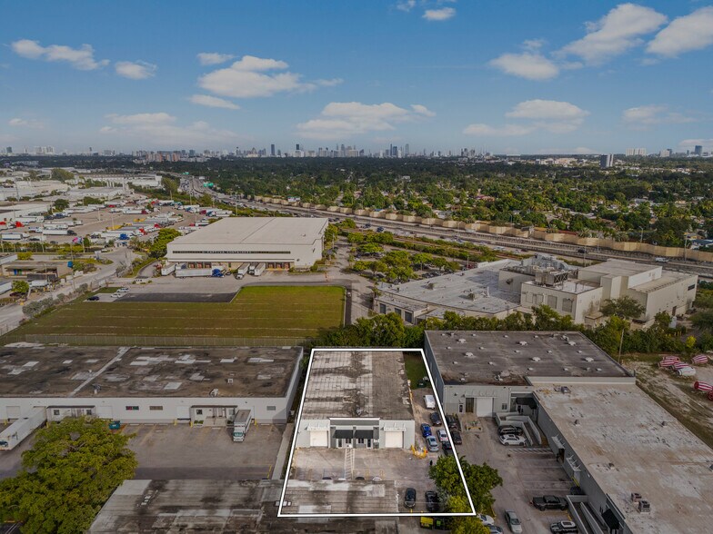 More Photos Of 17535 NW 2nd Ave, Miami Manufacturing For Sale