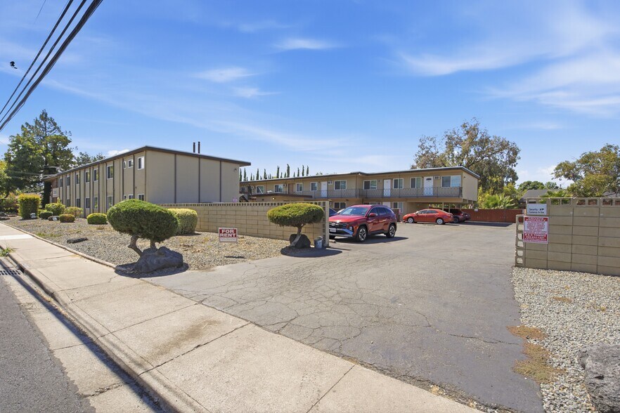 More Photos Of 1895 San Vincente Dr, Concord Apartments For Sale