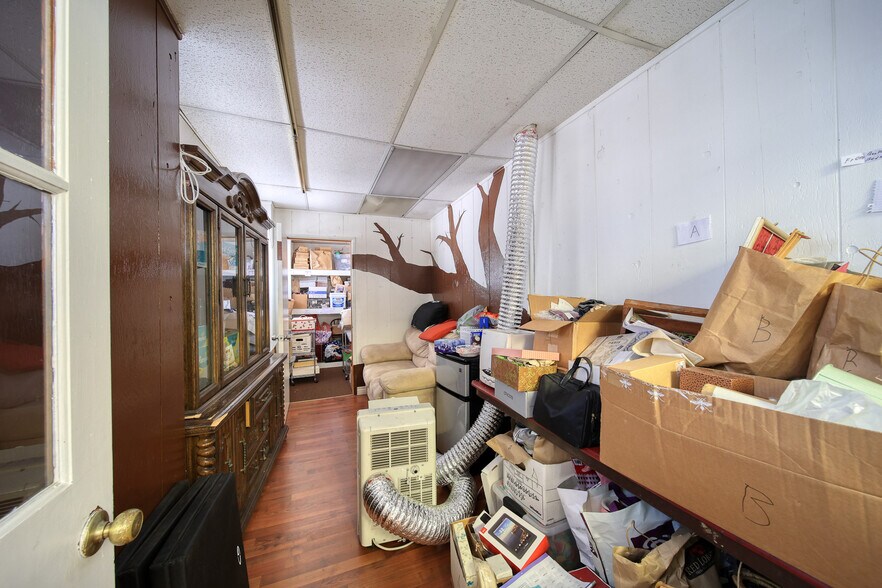 More Photos Of 624 S Santa Anita Ave, Arcadia Storefront Retail Residential For Lease