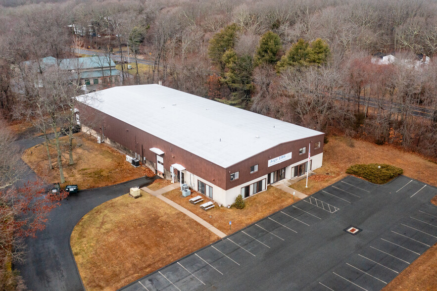 Primary Photo Of 1 Heritage Park Rd, Clinton Manufacturing For Lease