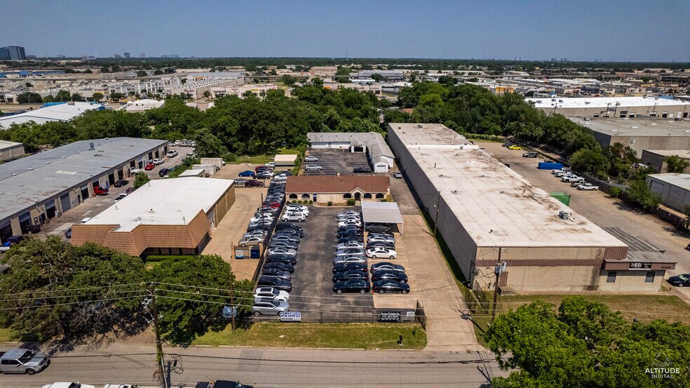 More Photos Of 11448 Reeder Rd, Dallas Light Distribution For Sale