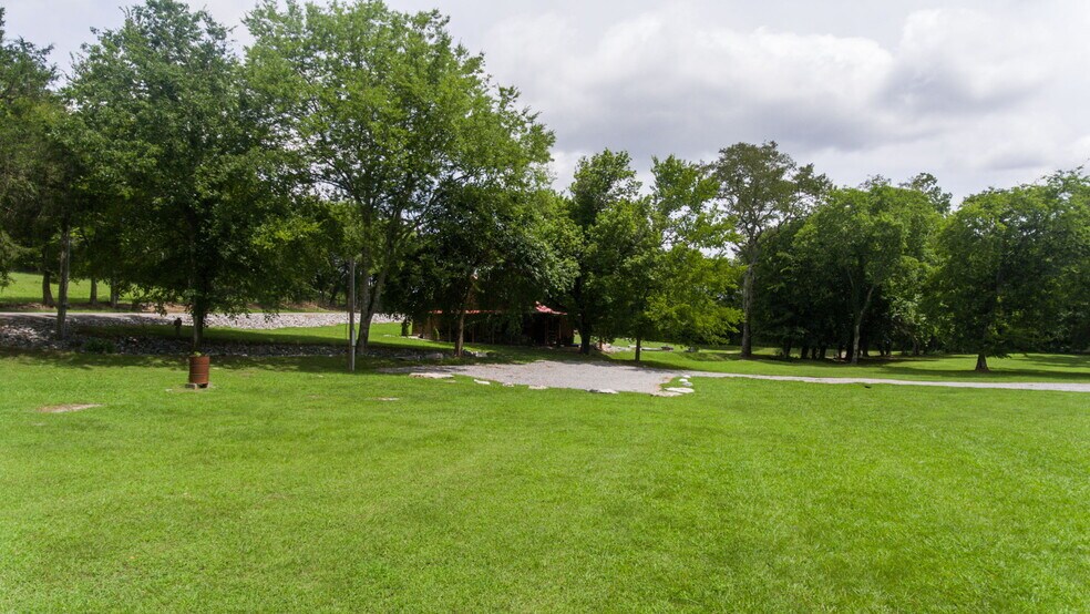 More Photos Of 177 Providence Rd, Fayetteville Specialty For Sale