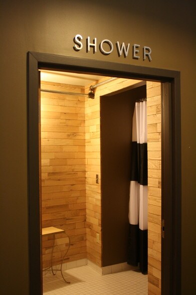 More Photos Of 695 Pylant St, Atlanta Office For Lease