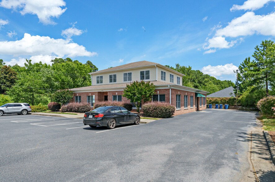 More Photos Of 2344 Operations Dr, Durham Office For Lease