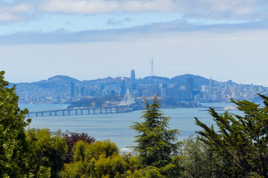 More Photos Of 7 El Portal Ct, Berkeley Multifamily For Sale